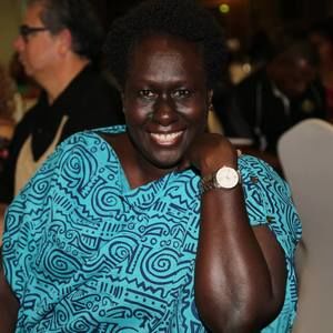 Meet your Posher, Lynette